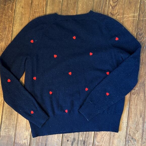 Womens Banana Republic navy Italian wool crew neck sweater red hearts size m - Picture 5 of 6